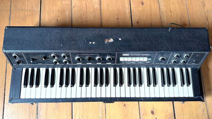 Korg-Polyphonic Ensemble 1000 / PE1000